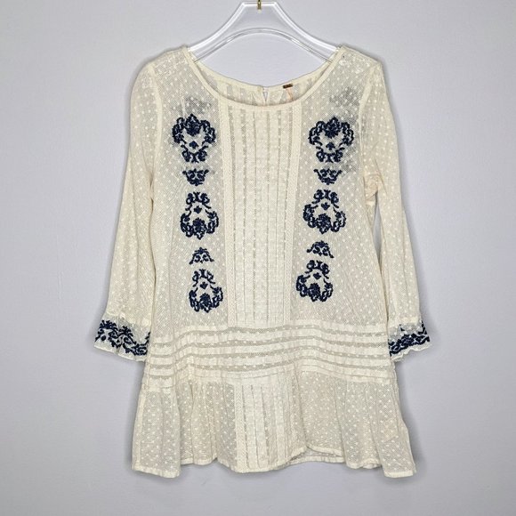 Free People Tops - Free People Ivory Lace Long Sleeve Embroidered Blouse Size XS